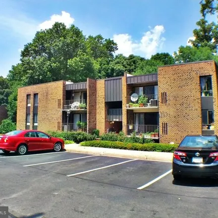 Rent this 3 bed condo on 7800 Inverton Road in Annandale, VA 22003