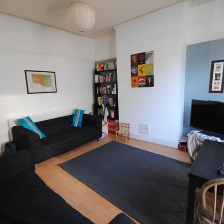 Rent this 1 bed apartment on Back Norwood Road in Leeds, LS6 1EA