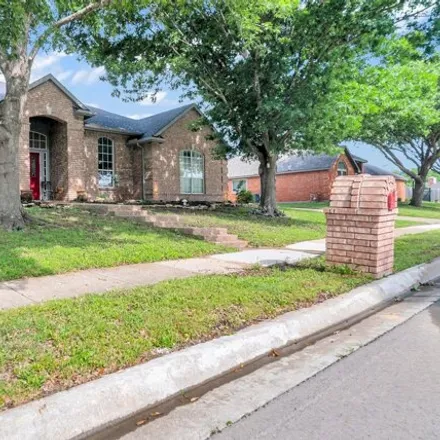 Buy this 3 bed house on 1604 Sarah Brooks Drive in Keller, TX 76248