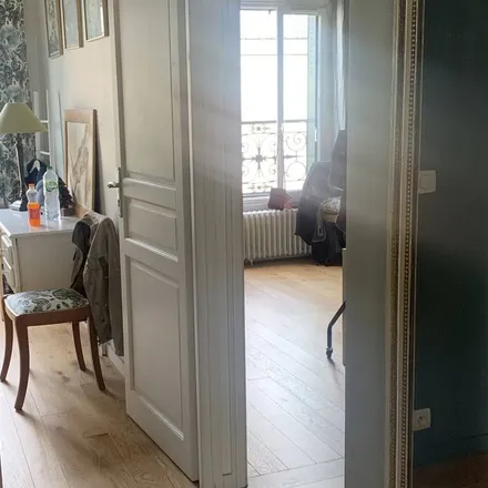 Rent this 4 bed house on 92270 Bois-Colombes