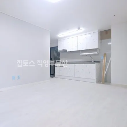Image 2 - 서울특별시 송파구 삼전동 57-1 - Apartment for rent