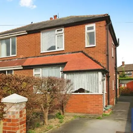 Buy this 2 bed duplex on Knightscroft Drive in Rothwell, LS26 0PE