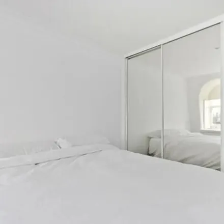 Image 4 - 11 Wetherby Mews, London, SW5 0AG, United Kingdom - Apartment for rent