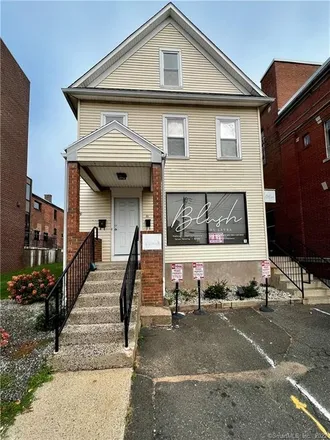 Rent this 1 bed townhouse on 58 Washington Street in Middletown, CT 06457