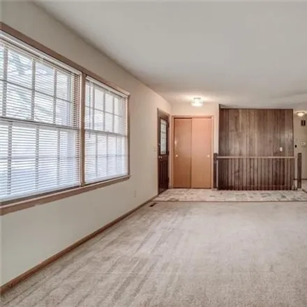 Image 8 - 4934 North Topping Avenue, Maple Park, Kansas City, MO 64119, USA - House for sale