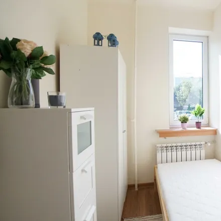 Rent this 8 bed room on Tarninowa 1 in 91-362 Łódź, Poland