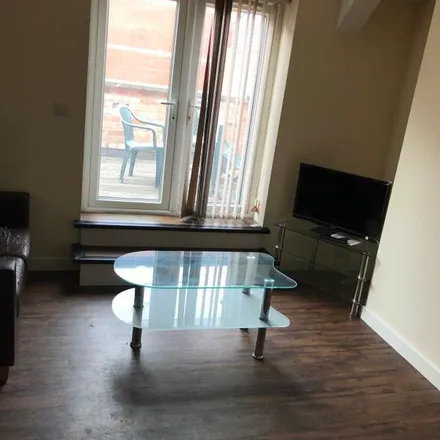 Rent this 2 bed apartment on Adecco in Contraflow, Leicester