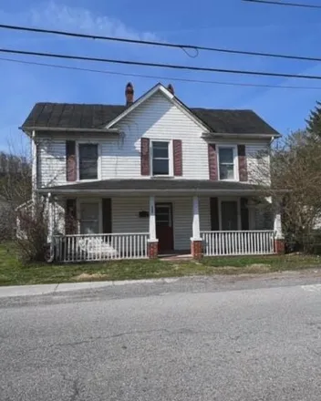 Buy this 7 bed house on 203 Boyer Place in Marion, VA 24354