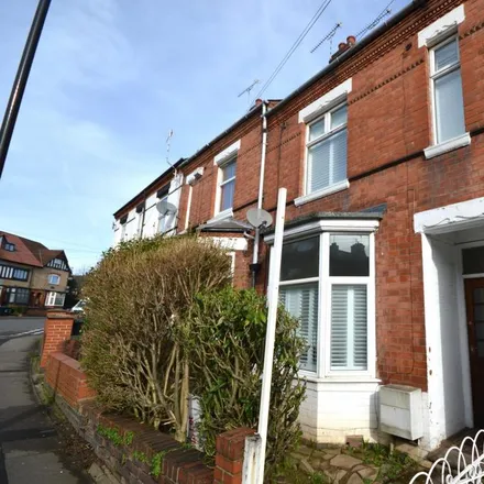 Rent this 3 bed townhouse on 144 Earlsdon Avenue North in Coventry, CV5 6FZ