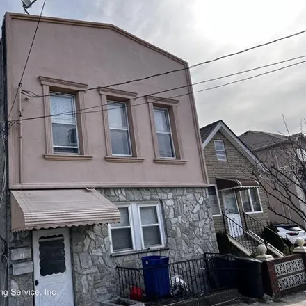 Buy this 3 bed house on 137 Arthur Avenue in New York, NY 10305
