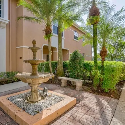 Image 3 - Legendary Circle, Palm Beach Gardens, FL 33318, USA - Condo for sale