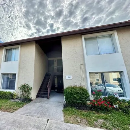 Buy this 1 bed condo on 2722 Hidden Lake Drive North in Sarasota, FL 34237