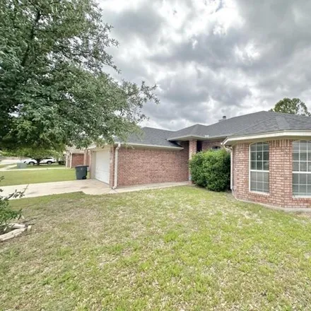 Rent this 3 bed house on 3091 Jasmine Lane in Killeen, TX 76549