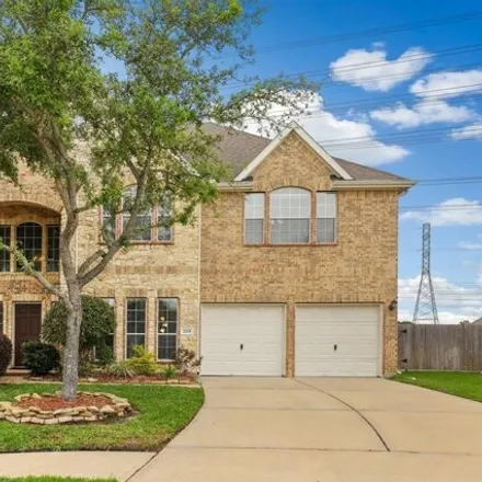 Buy this 5 bed house on 2201 Tracy Way in Deer Park, TX 77536