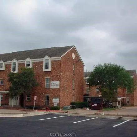 Buy this studio condo on 701 Cross Street in College Station, TX 77840