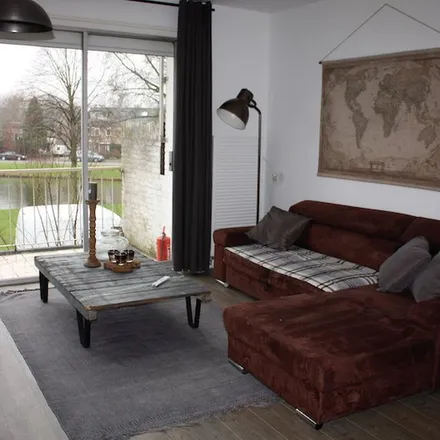 Rent this 4 bed apartment on Diemermeerstraat 15A in 2131 DR Hoofddorp, Netherlands