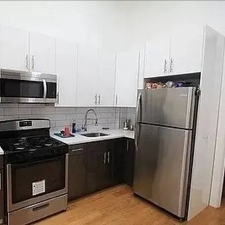 Image 3 - 1792 Saint Johns Place, New York, NY 11233, USA - House for rent