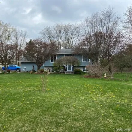 Buy this 4 bed house on West Mount Morris Road in Mount Morris Charter Township, MI 48433