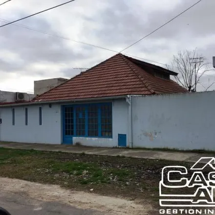 Buy this 3 bed house on Paraná 693 in Partido de Lomas de Zamora, B1838 EGD Lomas de Zamora