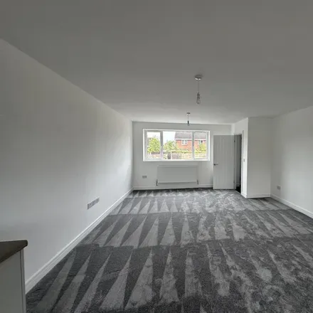 Image 4 - Cedar Avenue, Mexborough, S64 9RS, United Kingdom - Duplex for rent