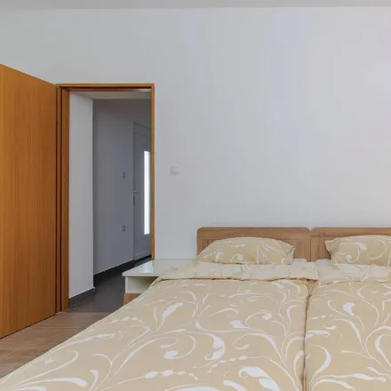 Image 7 - 51223 Kukuljanovo, Croatia - Apartment for rent