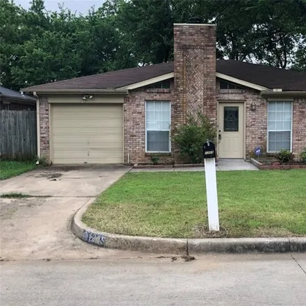 Rent this 3 bed house on 1239 Glen Creek Drive in Mansfield, TX 76063
