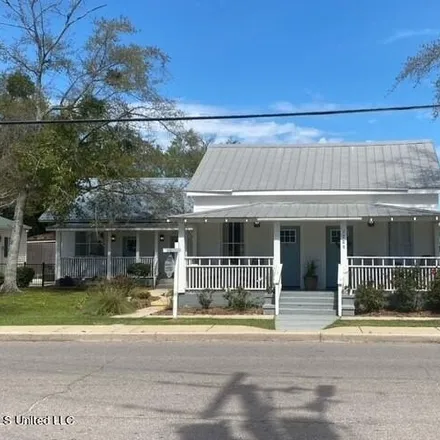 Buy this 4 bed house on 1709 Government Street in Ocean Springs, MS