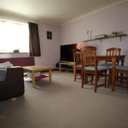 Rent this 1 bed apartment on Moorstown Court in Slough, SL1 2EP