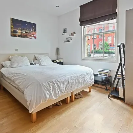 Image 2 - 21 Wigmore Place, East Marylebone, London, W1U 2LX, United Kingdom - Apartment for rent