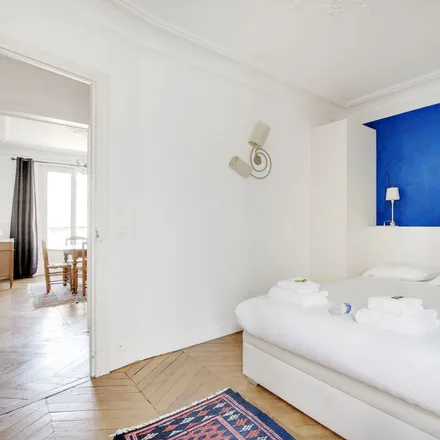 Image 2 - 3 Rue de Valenciennes, 75010 Paris, France - Apartment for rent