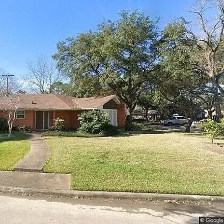 Rent this 3 bed house on 2011 Macarthur Street in Houston, TX 77030