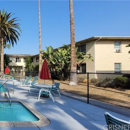 Rent this 1 bed condo on 5359 Cahuenga Boulevard in Los Angeles, CA 91601