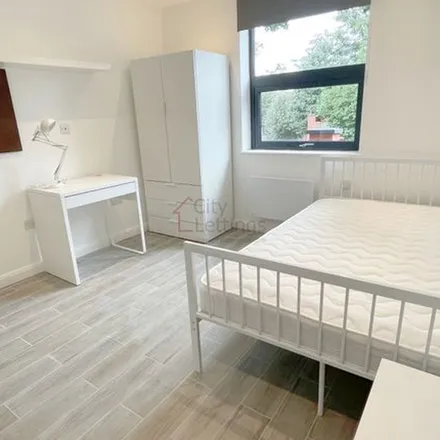 Rent this 4 bed apartment on White Lion in Forest Road West, Nottingham