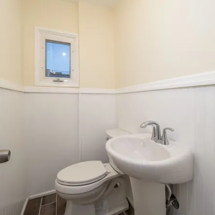 Rent this 3 bed apartment on 31 Beacon Avenue in Jersey City, NJ 07306