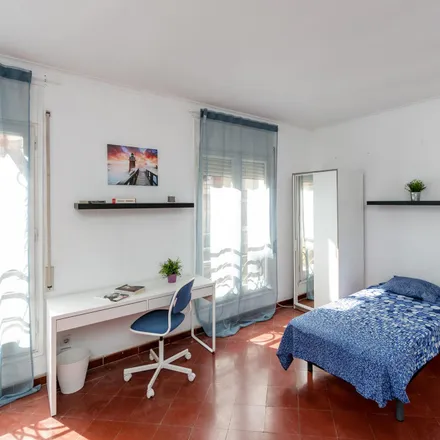 Image 3 - Carrer d'Oliana, 5, 08006 Barcelona, Spain - Room for rent