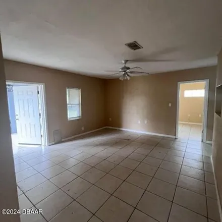Buy this 3 bed house on 2338 Appaloosa Road in Polk County, FL 33898