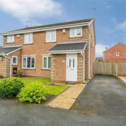 Buy this 3 bed duplex on Ashbourne Close in Ellesmere Port, CH66 2WP