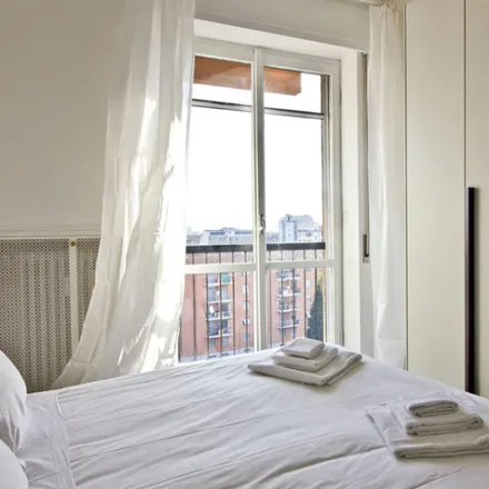 Image 6 - Alzaia Naviglio Pavese, 112, 20142 Milan MI, Italy - Apartment for rent