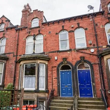 Rent this 7 bed townhouse on 25-43 St. Michael's Road in Leeds, LS6 3AW