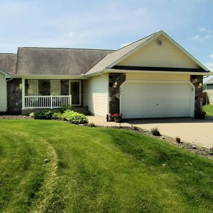 Buy this 3 bed house on 703 East 650 North in Fremont, Steuben County