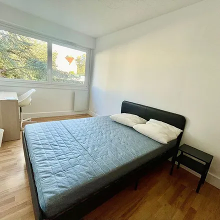 Rent this 1 bed apartment on 1 Résidence Bel Air in 91140 Villebon-sur-Yvette, France
