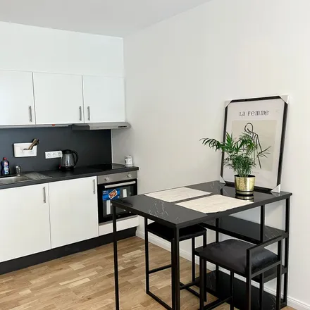 Rent this 1 bed apartment on Löwenberger Straße 1 in 10315 Berlin, Germany