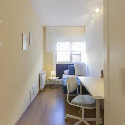 Rent this 5 bed room on Madrid in María del Carmen - Sepúlveda, Calle de María del Carmen