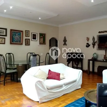Buy this 3 bed apartment on Edifício Panorâmico in Rua Senador Vergueiro 272, Flamengo