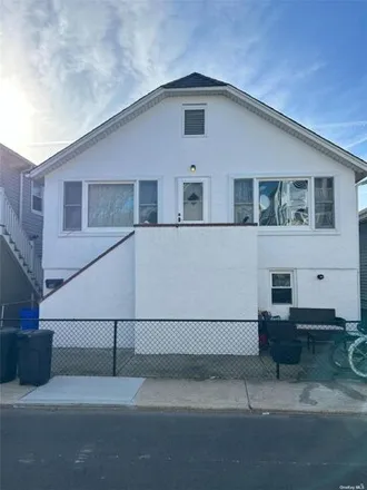 Buy this 3 bed house on 39 Alabama Street in City of Long Beach, NY 11561