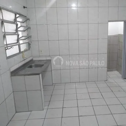 Rent this 1 bed house on Rua Quinze de Novembro in Canhema, Diadema - SP