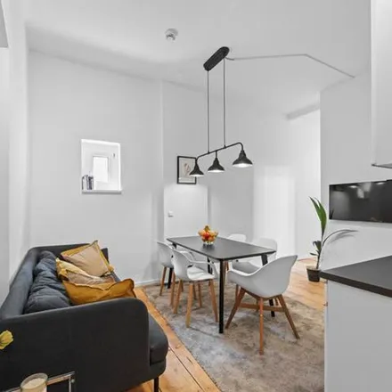 Rent this 4 bed apartment on Schonensche Straße 13 in 10439 Berlin, Germany