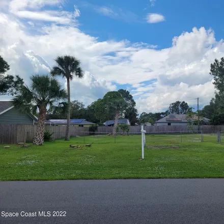 Buy this studio house on 842 Crawford Avenue Southeast in Palm Bay, FL 32909