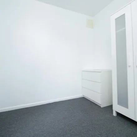Rent this 3 bed apartment on 15 Great Sutton Street in London, EC1V 0DP