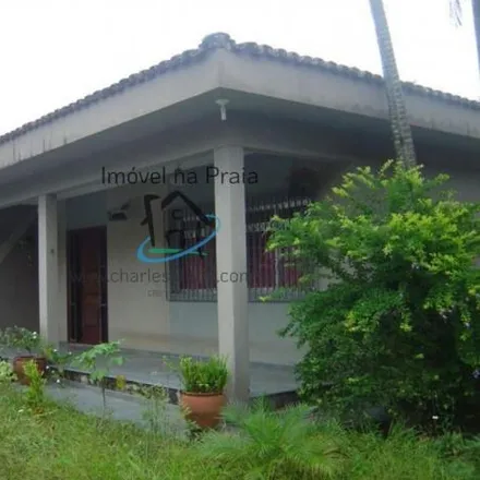 Buy this 5 bed house on Rua Tocantins in Massaguaçú, Caraguatatuba - SP